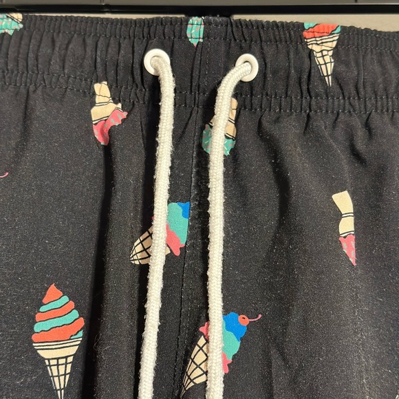 Men’s Hollister Swim shorts. Size Med - Picture 5 of 7